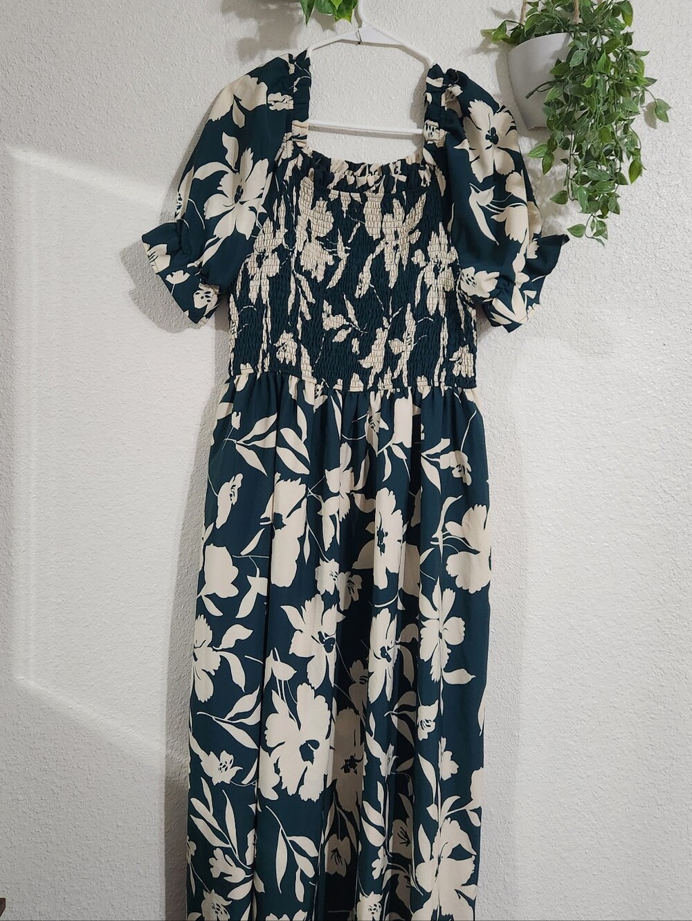 Smocked Puff-Sleeve Floral Maxi Dress - Emerald & Cream